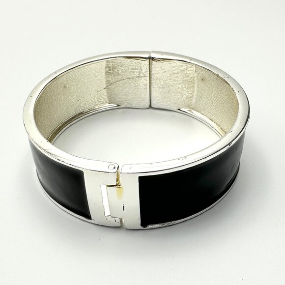 Black Enamel Magnetic Clamper Bracelet Silver Tone Wide Band Size 7 EUC - Picture 5 of 6